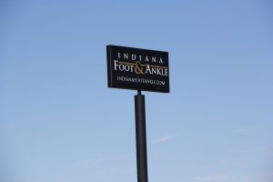 Indiana Foot &amp; Ankle Vacuum Formed Pole Sign