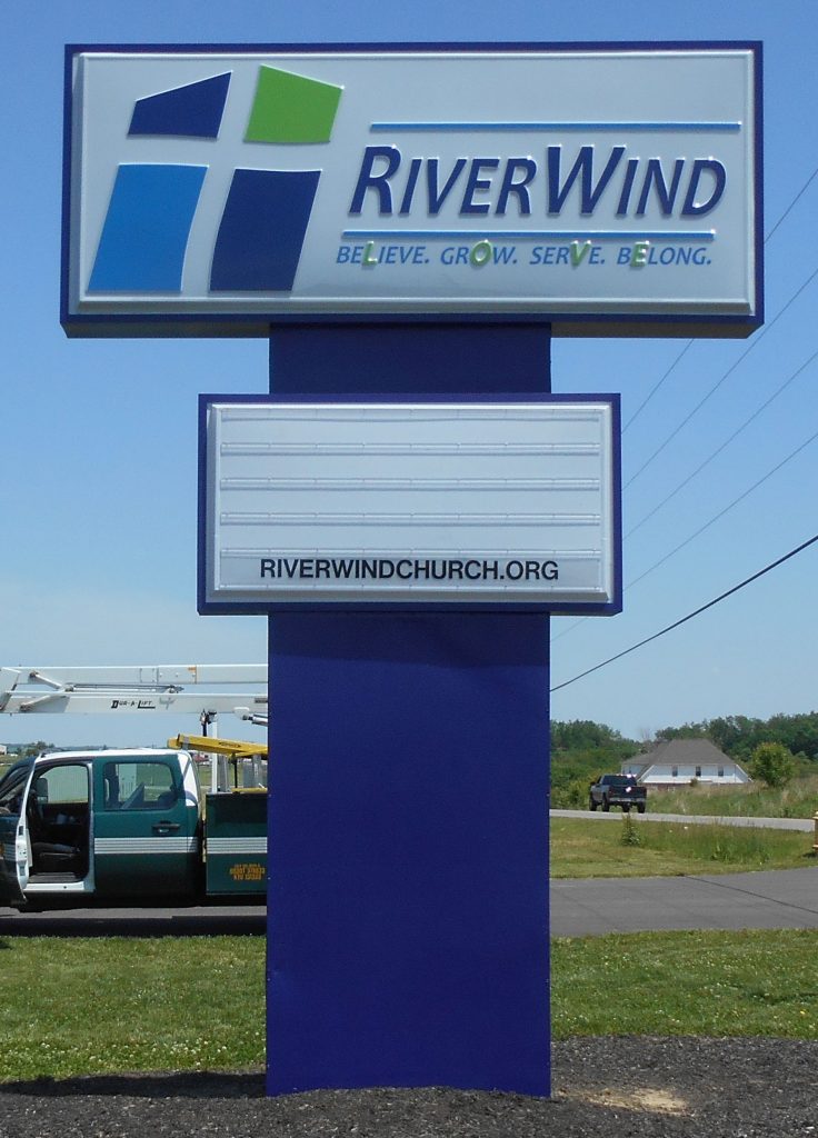 RiverWind Vacuum Formed Pylon Sign
