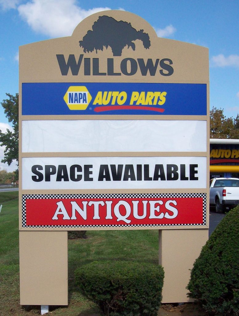 Willows Pylon Sign